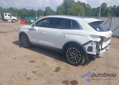 2020 Lincoln Nautilus Reserve z USA, uszkodzony, nr VIN 2LMPJ6K98LBL28828